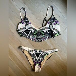 Mara Hoffman white/black/green/pink/grey tribal print two piece swimsuit XS EUC